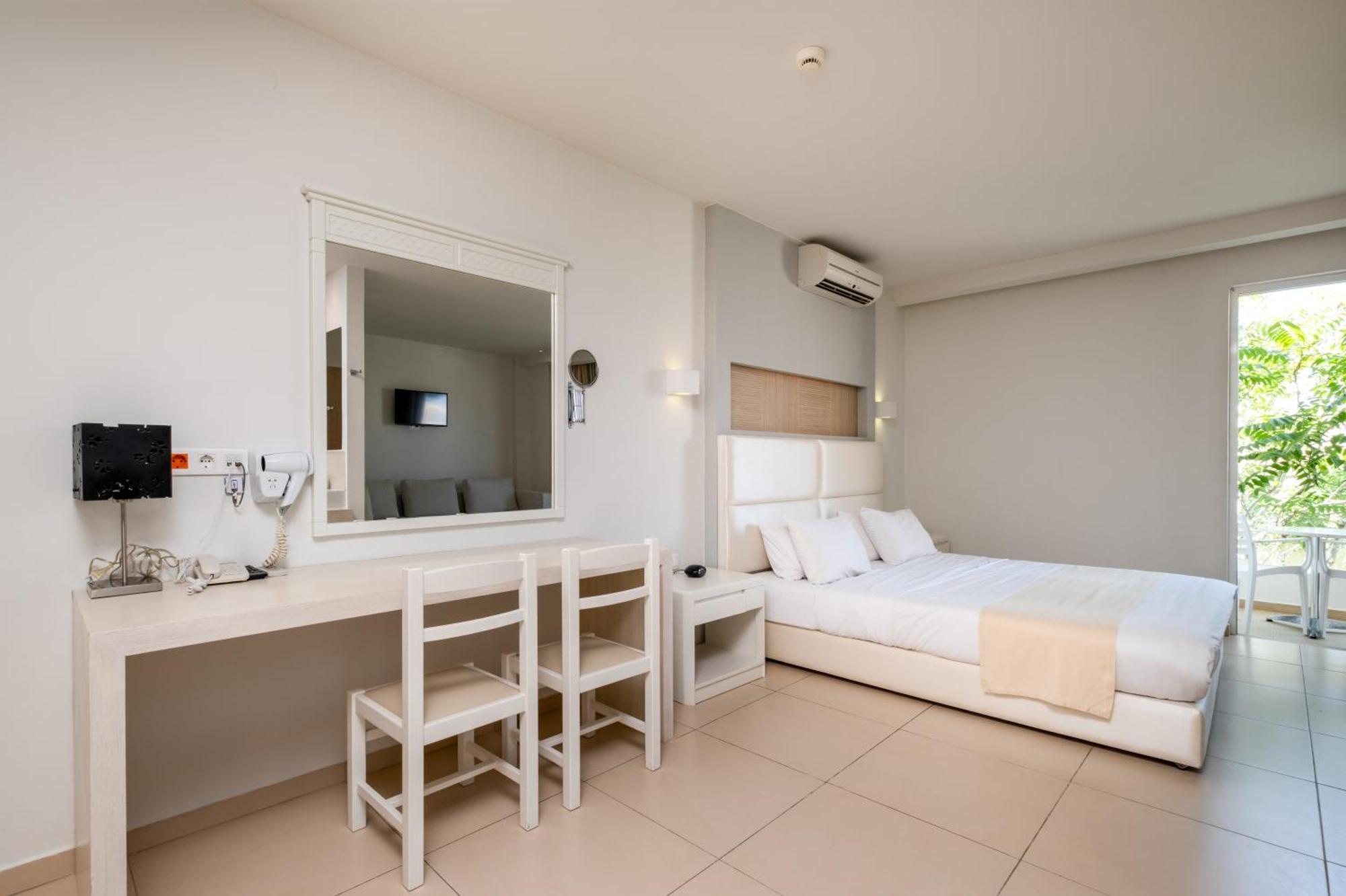 Dimitrios Beach Hotel Adults Friendly 14 Plus Rethymno  ภายนอก รูปภาพ