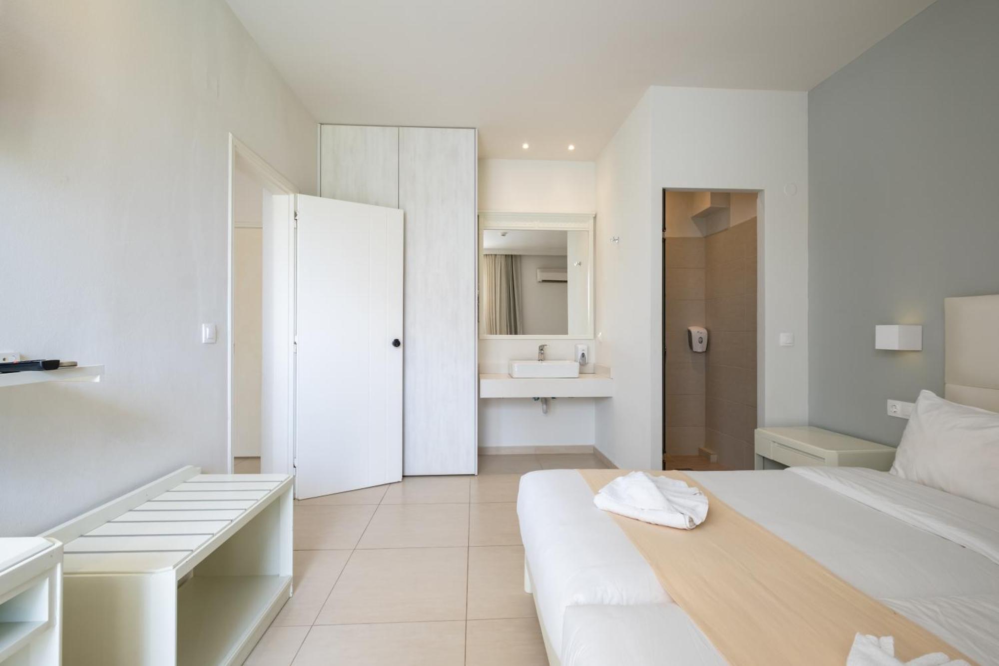 Dimitrios Beach Hotel Adults Friendly 14 Plus Rethymno  ภายนอก รูปภาพ